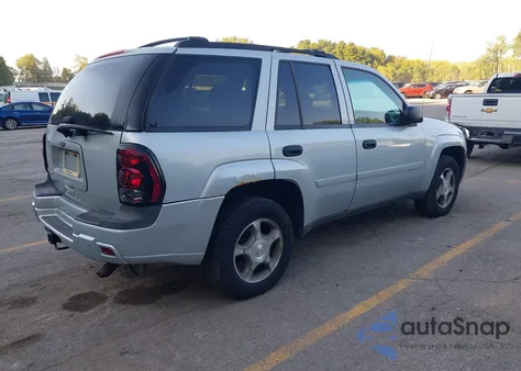 2007 Chevrolet Trailblazer Ls from USA, damaged, VIN 1GNDS13S572247793